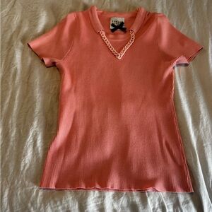 Eowyn Coral Ribbed Short-Sleeve Top with Chain Accent